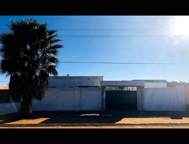 2 BEDROOM HOUSE FOR SALE IN BRAM FISCHERVILLE